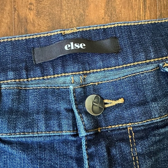 ELSE Mid-Rise Cropped Skinny Jeans in Blue - Picture 9 of 14